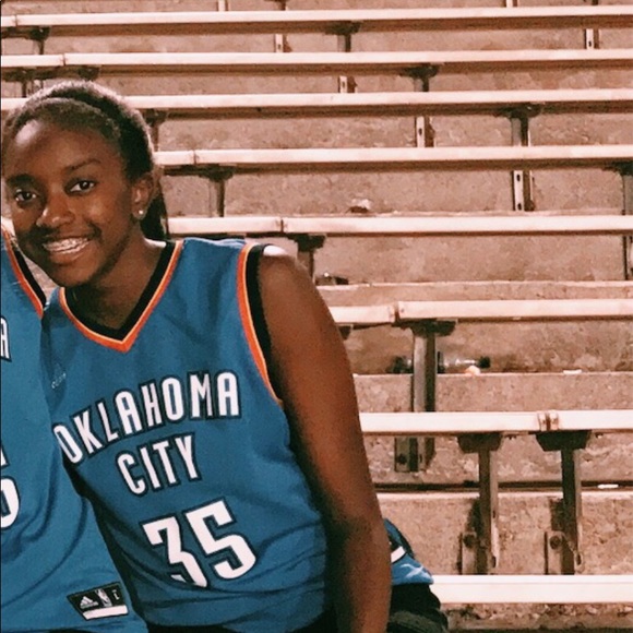 Meet your Posher, Jada - Picture 1 of 1